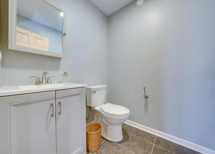 Holiday home Peaceful Home: 1 Mi To Herrick Lake! Warrenville